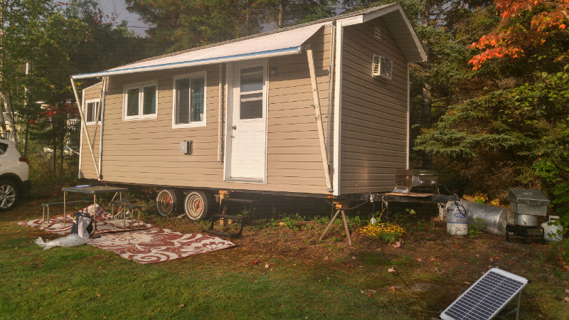  Mini  chalet  sur  roues  Caravanes de parc Saguenay Kijiji