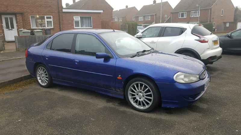 Ford mondeo st200