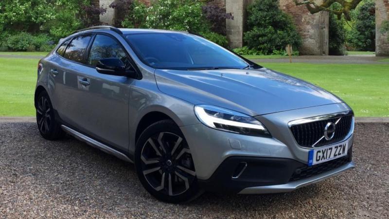 Volvo v40 t3