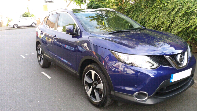 Nissan qashqai blue