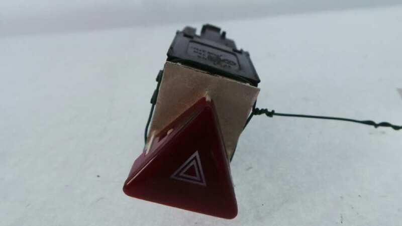 3c8953509 Bouton De Warning Pour Volkswagen Passat Cc (357) Basico 2008 1074761