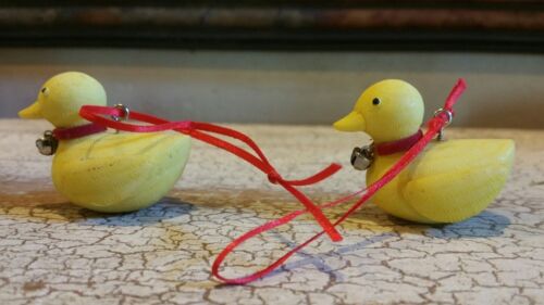 Set of 2 Decorative Resin Duck Figures Sculpture Ornament Home Garden Decor