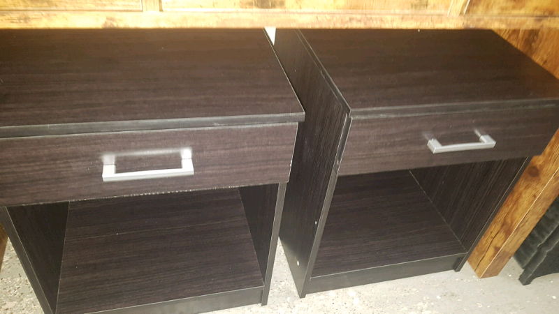 A new slight seconds brown 4 piece bedroom furniture set ...