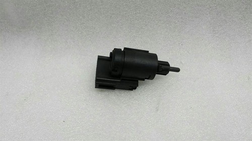 BENTLEY CONTINENTAL GT BRAKE PEDAL SWITCH 3B0945511A Schalter Bremsleuchte