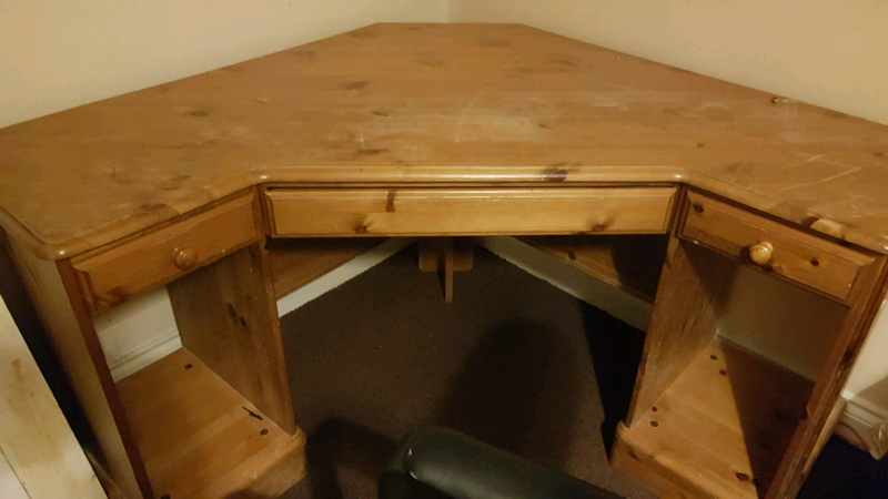 Solid Pine Corner Desk And Computer Chair In Coulby Newham