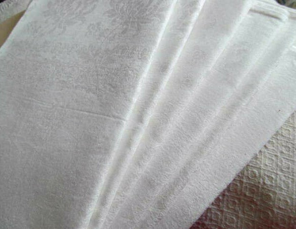 Set of 6~Antique White Floral Damask Linen Dinner Napkins~Hand Hemmed Lge 24x23