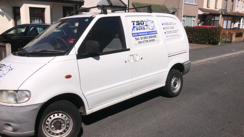 Nissan vanette serena