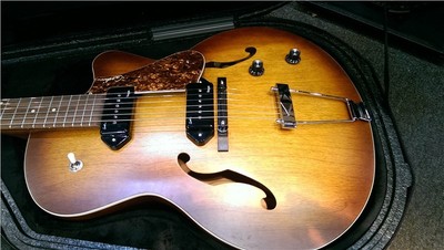 UPC 623501032327 product image for Godin 5th Ave Kingpin Ii Cognac Burst Elect. Guitar 