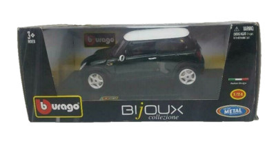 Burago -  Mini Cooper Die Cast Metal Car 1:24 Green