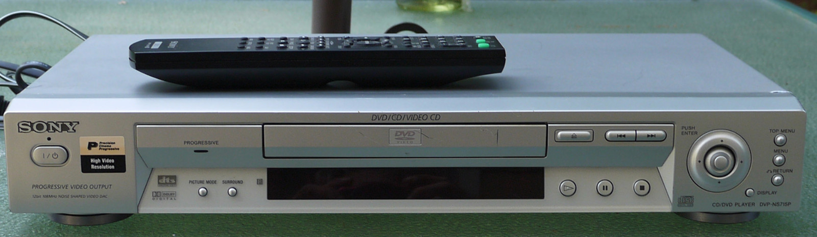 Sony DVP-NS715P CD DVD VCD Player MP3 Progressive Video