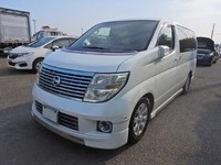 2004 Nissan Elgrand 3.5 X AUTOMATIC 4X4 * 8 SEATER RECLINING BUSINESS SEATS * ON