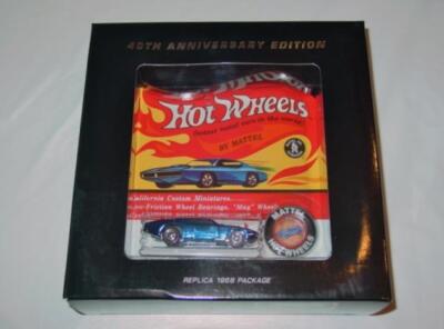 ホットウィール EMPLOYEE HOLIDAY CAR CUSTOM OTTO Hot Wheels Custom Otto-Unboxing and Review - YouTube