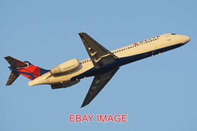 PHOTO  AEROPLANE BOEING 717-231 'N935AT' DELTA AIR LINES C/N 55069 L/N 5019. BUI