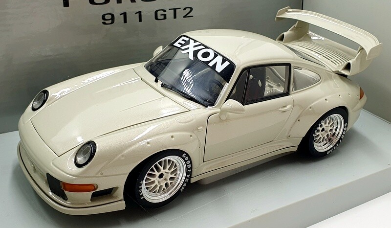 UTモデル  1/18  ポルシェ 911  GT2 UT Models 1:18 Porsche 911 GT2 Diecast Street Version Car | eBay