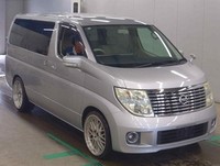 2009 Nissan Elgrand 2.5 V 4X4 AUTOMATIC * TWIN POWER DOORS * LOW MILEAGE * FRESH