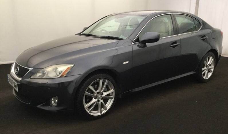 Lexus is 220d