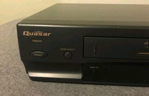 Quasar VHQ540 VCR 4-Head Double Azimuth Video Cassette Recorder VHS Player