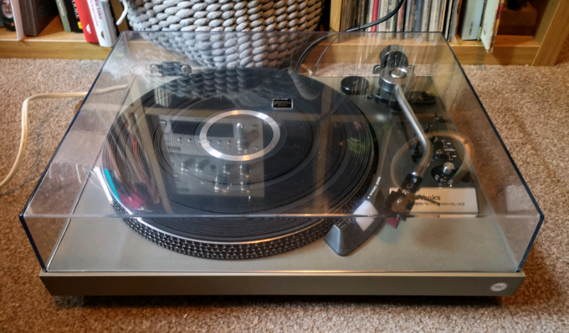 Technics SL-23 FG Belt-Drive Semi-Automatic Turntable | in Southampton