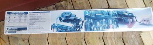 Revell Visible V-8 Engine Plastic Model Kit Sealed Faded 1:4 Scale Free Shipping