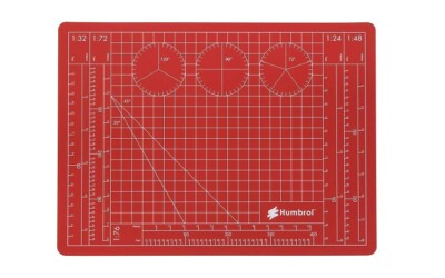 Humbrol AG9157A A3 Self-Sealing Cutting Mat 300mm x 450mm Tracked 48 Post