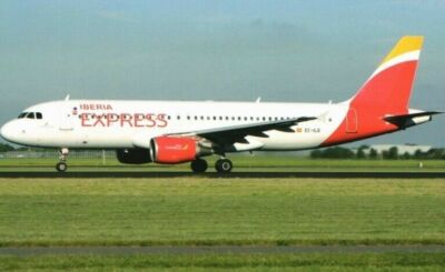 Iberia Express Airbus A320-200 EC-ILQ @ Amsterdam 2017 - postcard