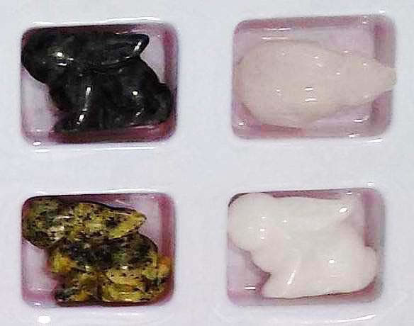 12 Ps luck stone Sculpture Healing reiki rock Gemstone carving Figures Elephant