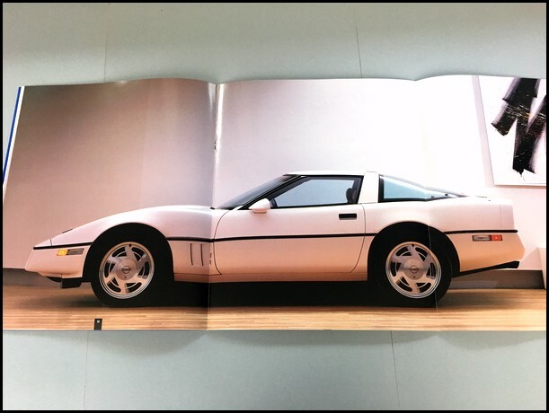 1989 Chevrolet Corvette 28-page Dealer Sales Brochure Catalog -  Chevy