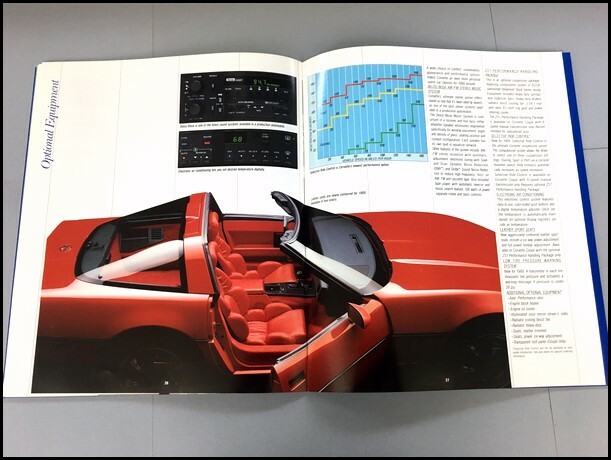 1989 Chevrolet Corvette 28-page Dealer Sales Brochure Catalog -  Chevy