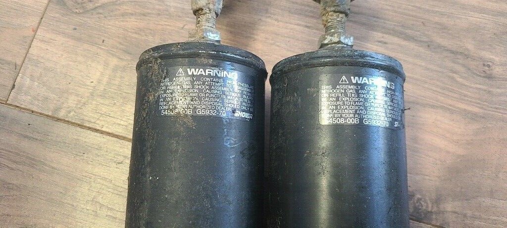 Harley Softail Fat Boy Showa Rear Shock Damper Left Right 54508-00B — photo 2 of 8