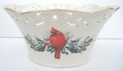 Lenox Winter Greetings Pierced Basket With Original Box
