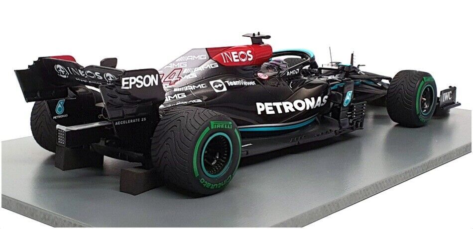 【未使用】Spark 1/18 Mercedes-AMG Petronas F1 1/18 Spark 2024 Formula 1 Mercedes-AMG Petronas F1 W15