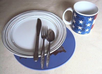 Lavender Bald Eagle Silicone Table Trivet, Table Placemat, Kitchen Hot Pad