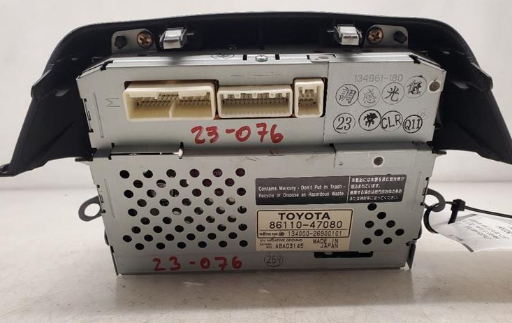 2004-2009 Toyota Prius Display Screen ID 86110-47081 Information Dash Mounted