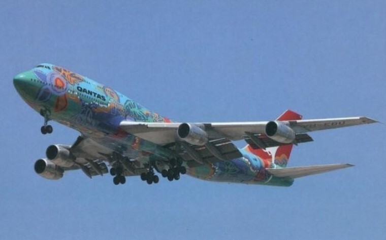 Qantas Airways Boeing 747-300 VH-EBU 