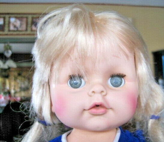 Vintage 1974 Eegee 18