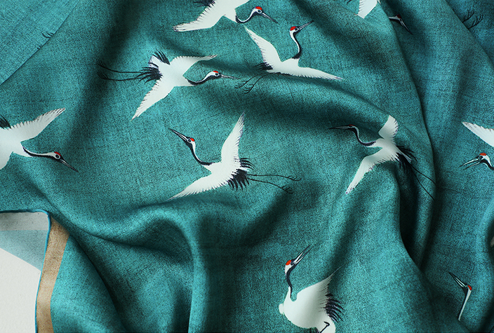 43 inch square Scarf 100% Silk Women neckerchief Shawl Wrap green MY1