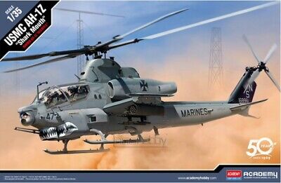 Academy Hobby 12127 USMC AH-1Z ''Shark Mouth'' 1/35