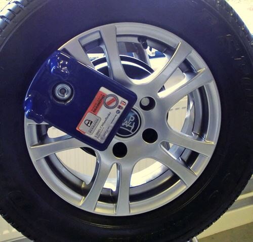 Elddis Diamond Wheel Locks (2) for Wheel brake S 2005-7 ...