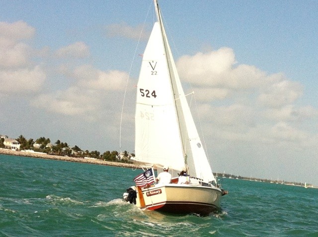 1971 Venture 22 Sailboat w/'09 Load Rite Trailer & '13 Tohatsu 6hp 4-str