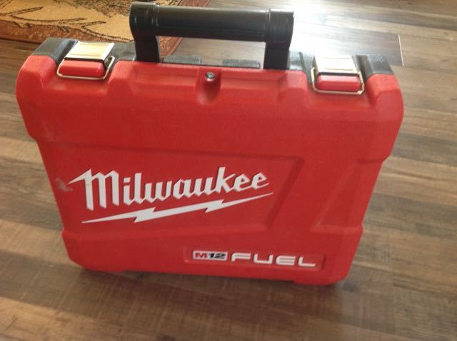 Milwaukee M12 Fuel 1/4