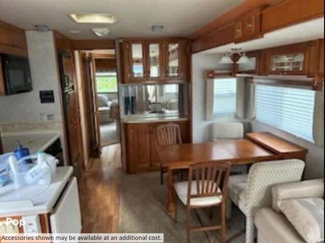 Owner 2004 Gulf Stream Sun Voyager 8378 MXG for sale!