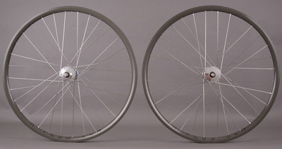 philwood H-PLUS SON 手組みホイール 10s philwood H-PLUS SON 手組みホイール 10s パーツ