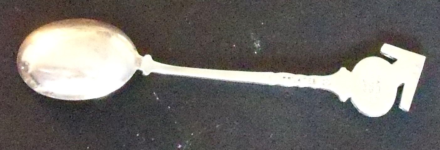 Seattle World Fair 1962 Sliverplate Souvinir Spoon, 4 1/4 in long