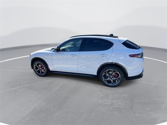 Owner 2024 Alfa Romeo Stelvio, Alfa White with 15 Miles available now!