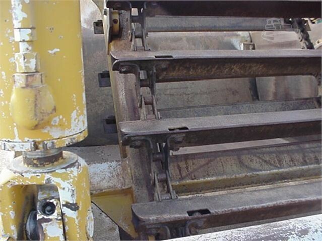 1995 JOHN DEERE 762B Scraper 6052 Hours 23.5X25 Tires Runs well, normal wear