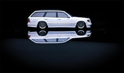Mortal 1:64 MB S124 Black/White Diecast Model Car