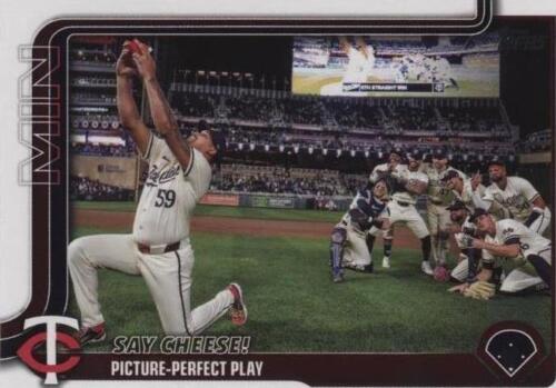 2025 Topps Carlos Correa Blue Rainbow Foil 45/150 #275 | eBay
