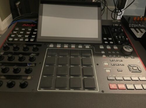 Akai Professional MPC-X Standalone Sampler and Sequencer barely used! 