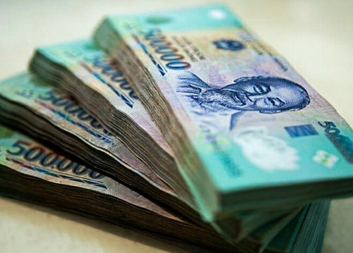 Vietnamese Dong 1,000,000 (VND) - (2) 500,000 Notes - Circulated great condition