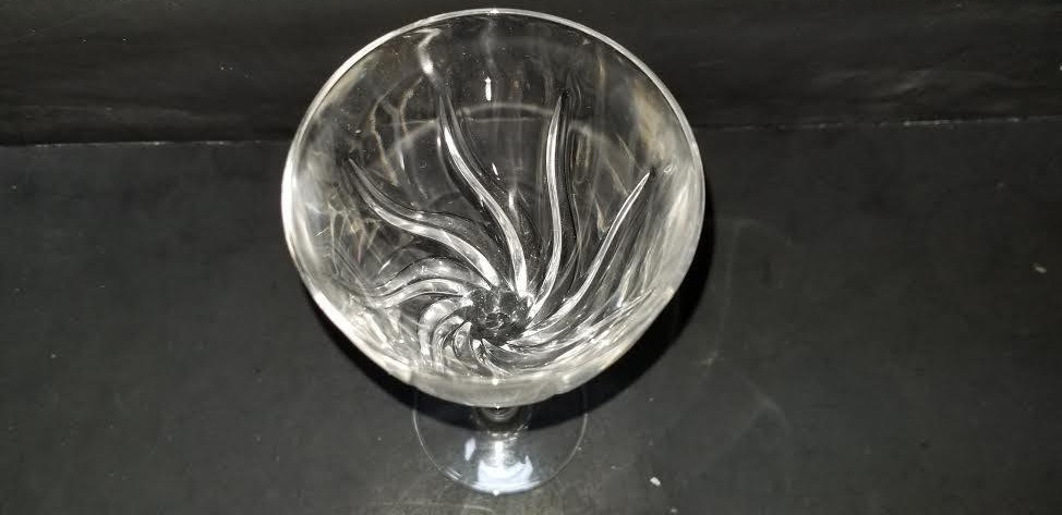 WATERFORD SUMMER BREEZE CRYSTAL WINE GLASS STEMWARE 8 1/4